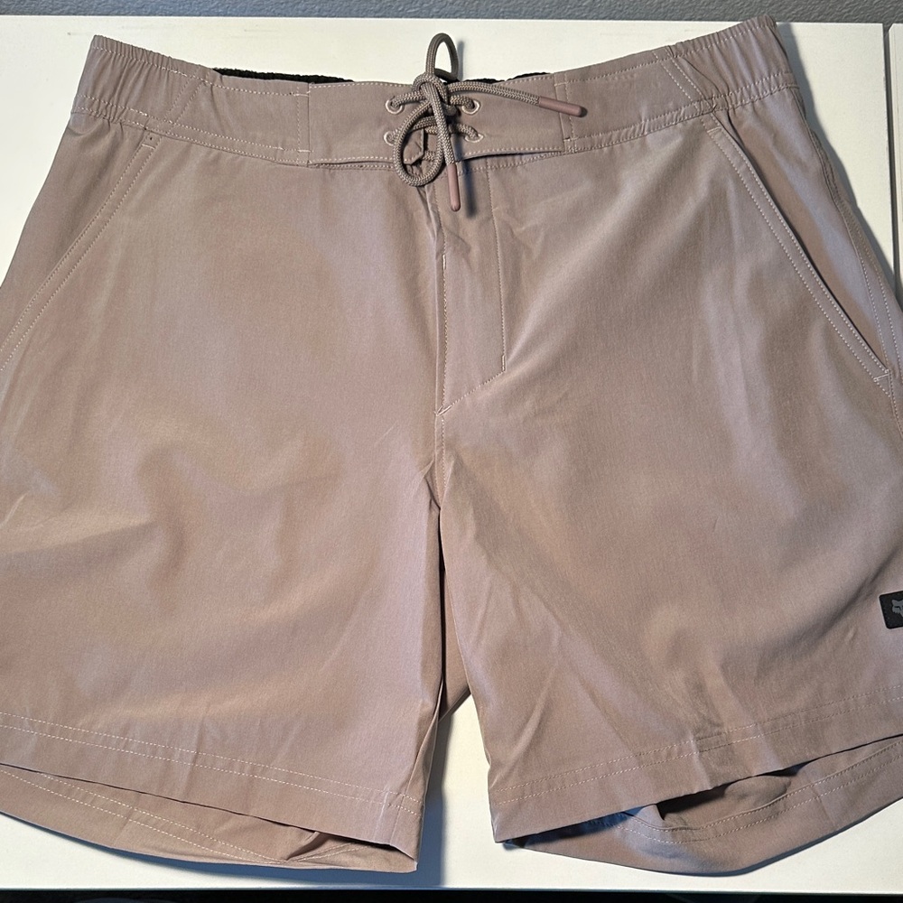 NWT Fox Racing Essex Volley Solid Shorts Men’s size M
